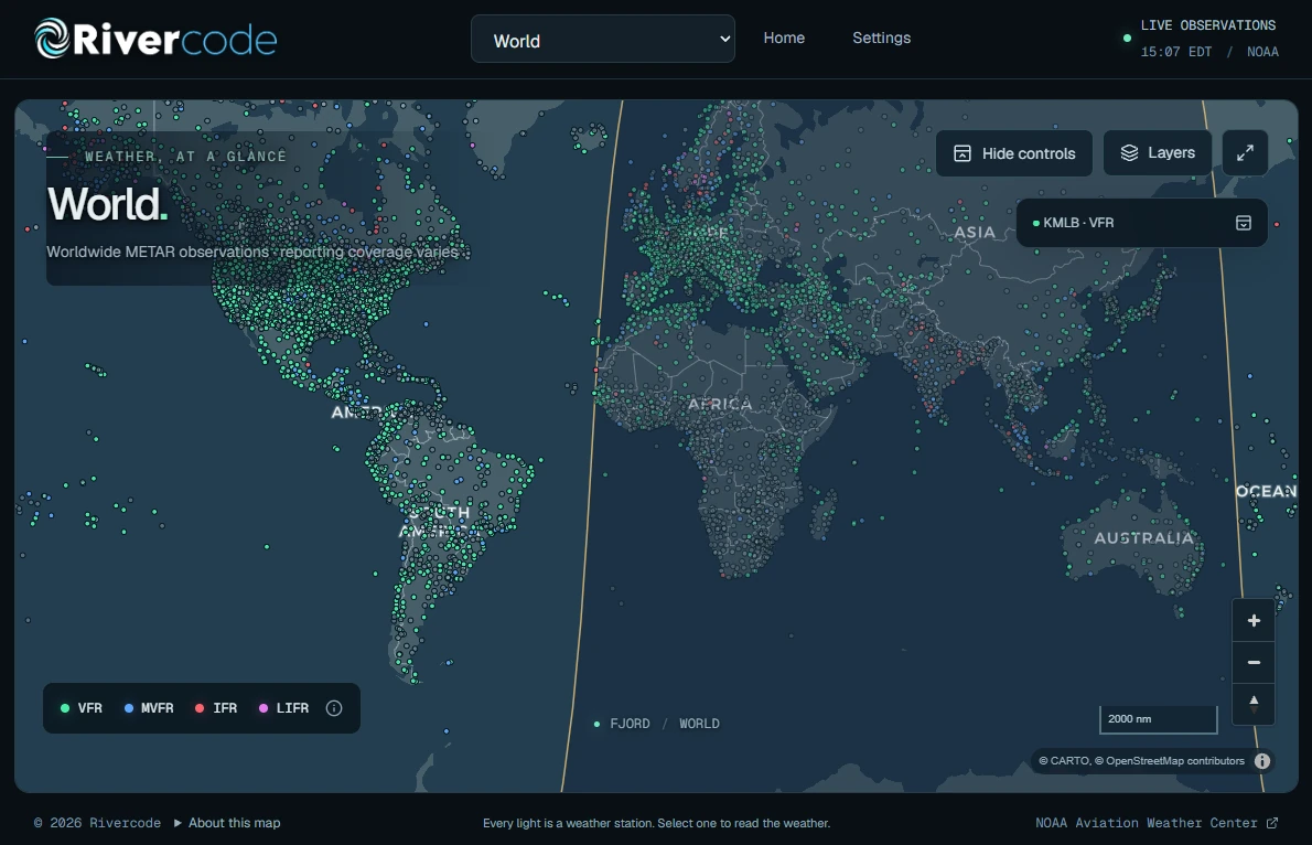 World METAR map showing color-coded airport flight conditions, day and night, and a home airport indicator